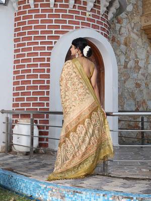 olive beige shimmer handloom cotton blend saree with floral print (sfhcs308) 4