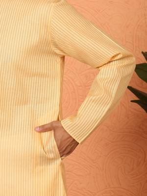 Cotton stripe knee length beige kurta 4