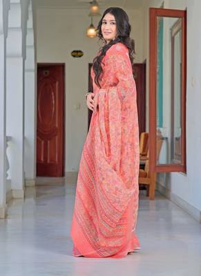 peach cotton blend saree floral print 3