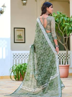 sea green cotton blend digital print saree 3