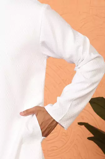 Chikan embroidered cotton rayon white kurta