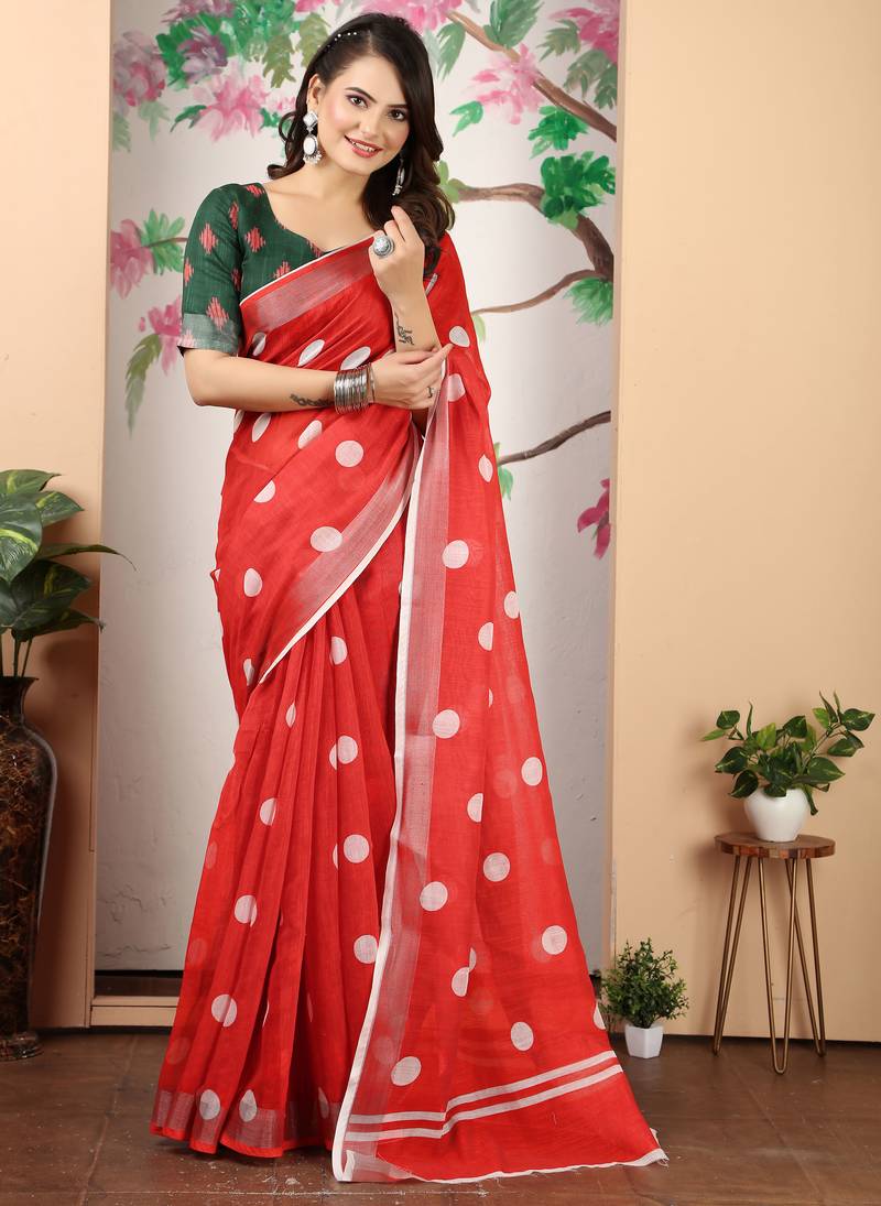 red white cotton blend saree with polka dot print (sfcl252)