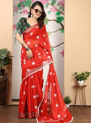 red white cotton blend saree with polka dot print 4