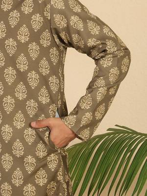 Ethnic motifs jaipuri printed cotton brown kurta 5