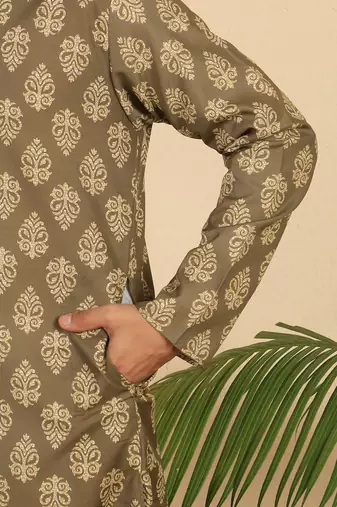 Ethnic motifs jaipuri printed cotton brown kurta
