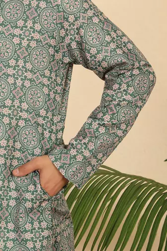 Ethnic motifs jaipuri printed cotton green kurta