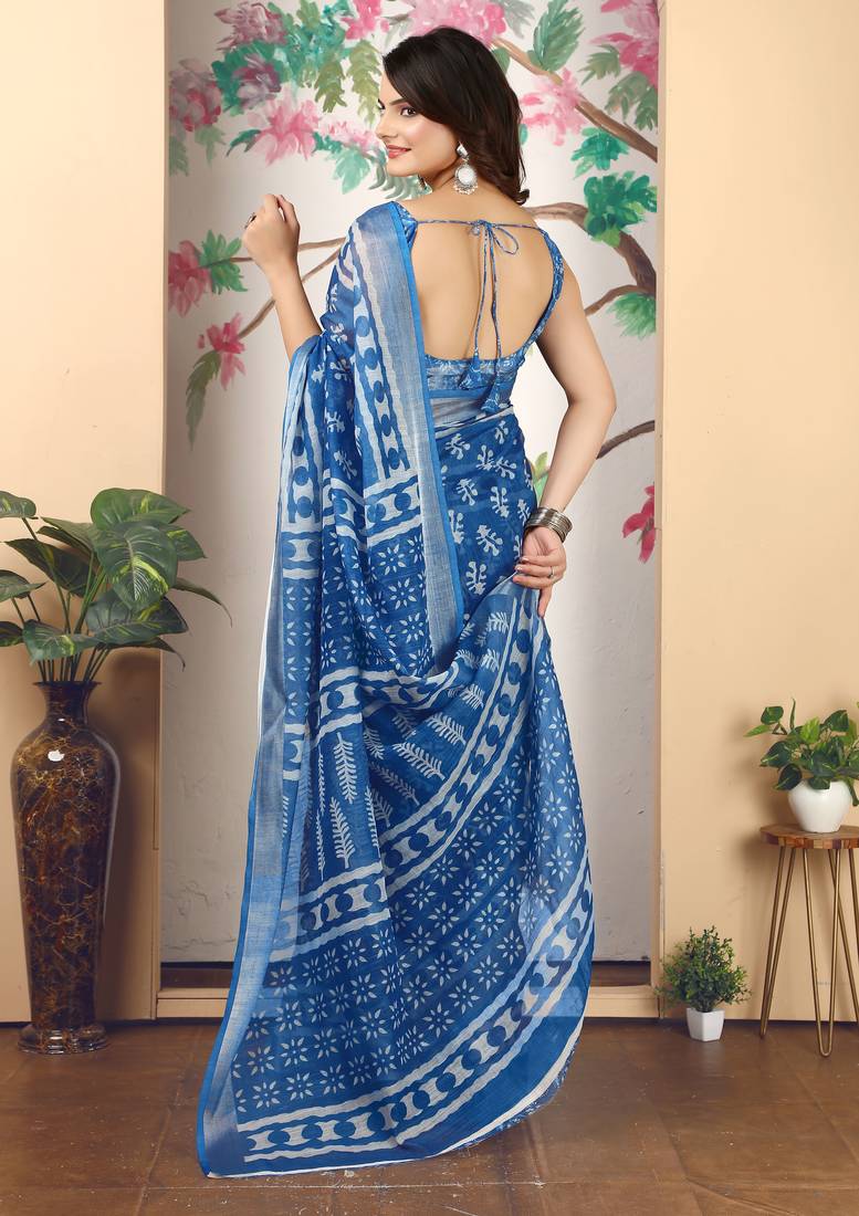blue cotton blend saree with geometric floral print (sfcl218)