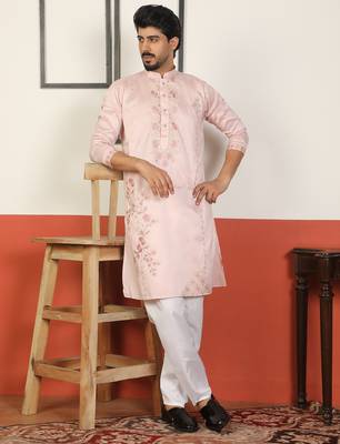 Cotton silk embroidered floral pink kurta 4
