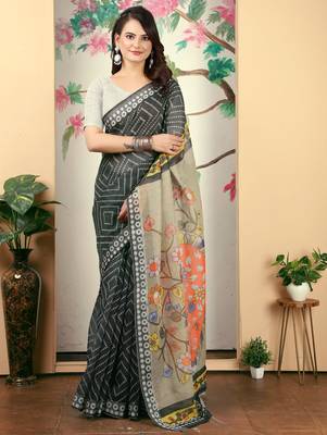charcoal cotton blend saree with floral print 2