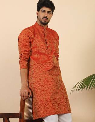 Ethinic motifs jacquard maroon kurta 1