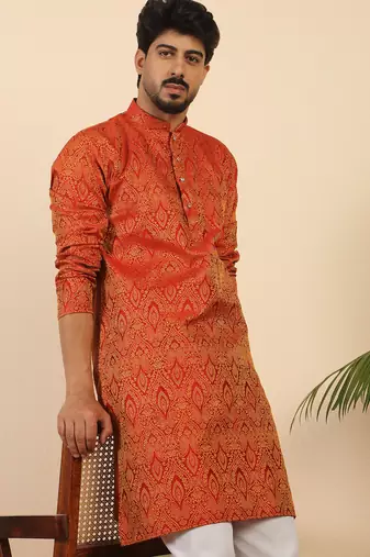 Ethinic motifs jacquard maroon kurta