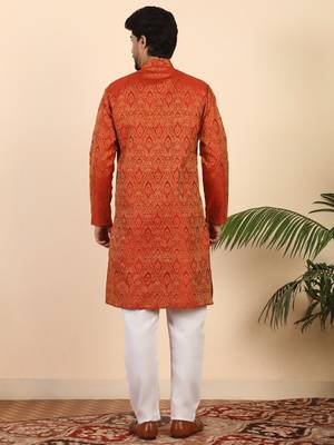 Ethinic motifs jacquard maroon kurta 3