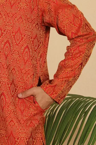 Ethinic motifs jacquard maroon kurta