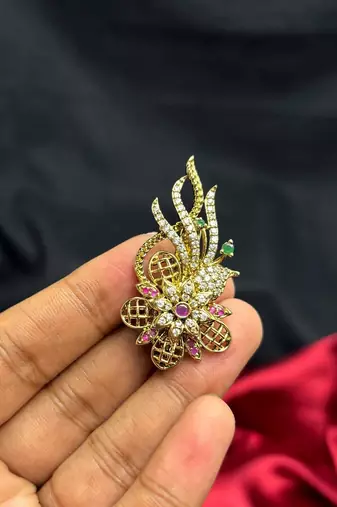 Elegant Gold Tone Floral Saree Brooch Pin, CZ Stone Detailing, Bridal Jewelry