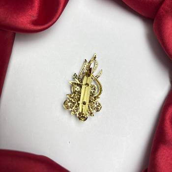 Elegant Gold Tone Floral Saree Brooch Pin, CZ Stone Detailing, Bridal Jewelry 4