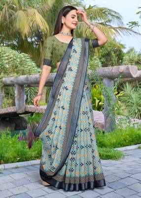 sea green cotton blend digital print saree 4