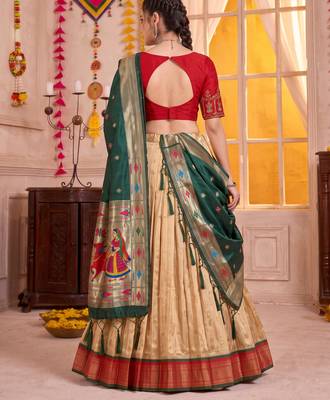 Cream Kanchipuram Silk Zari & Lace Lehenga Choli with Dupatta 4