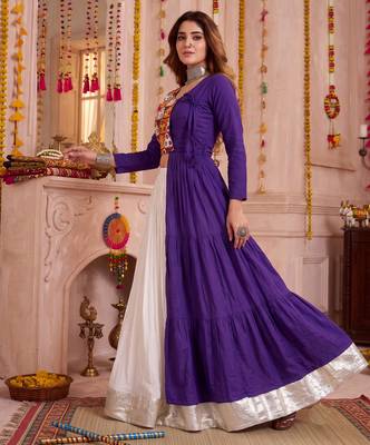 Off White Cotton Mirror & Gamthi Work Lehenga Choli Set 3