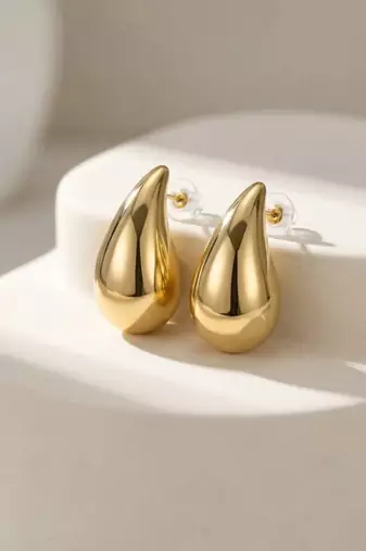 Teardrop anti tarnish gold tone stud earrings