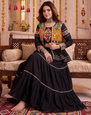 Black Cotton Mirror & Gamthi Work Lehenga Choli Set 3