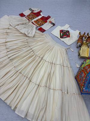 Cream Cotton Mirror & Gamthi Work Lehenga Choli Set 4