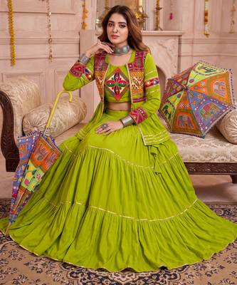 Green Cotton Mirror & Gamthi Work Lehenga Choli Set 4
