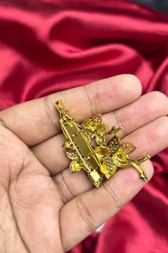 Vintage Floral Brooch, Gold Tone Indian Saree Pin, Kundan Style Wedding Jewelry