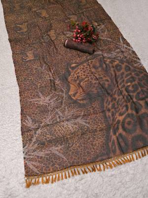 brown shimmer handloom cotton blend saree with floral print 3