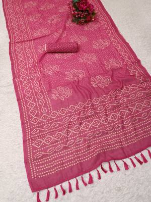 women's pink magenta shimmer handloom cotton saree - bandhani paisley print 3