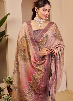 beige pink shimmer handloom cotton blend saree with floral print (sfshmr29) 5