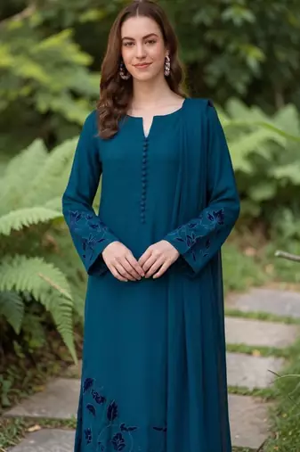 Women Ethnic Motifs Embroidered Chanderi Silk Kurta with Trousers & With Dupatta