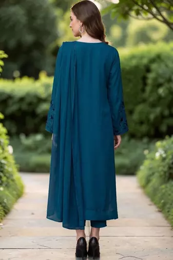 Women Ethnic Motifs Embroidered Chanderi Silk Kurta with Trousers & With Dupatta