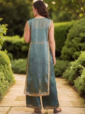 Women Ethnic Motifs Embroidered Regular Kurta with Palazzos 7
