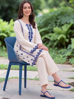 Women Ethnic Motifs Regular Thread Work Chanderi Silk Kurta with Trousers 2