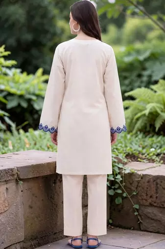 Women Ethnic Motifs Regular Thread Work Chanderi Silk Kurta with Trousers