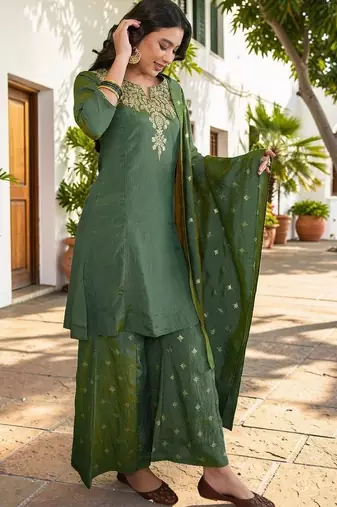 Women Ethnic Motifs Embroidered Regular Thread Work Kurta with Sharara & With Dupatta