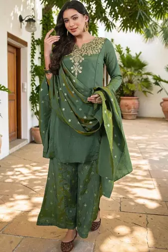 Women Ethnic Motifs Embroidered Regular Thread Work Kurta with Sharara & With Dupatta