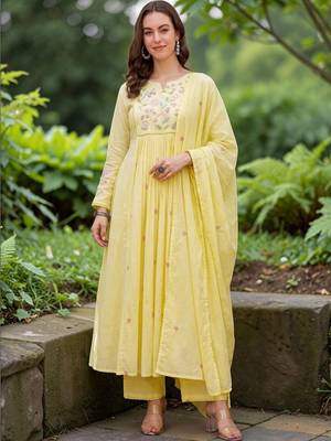 Women Floral Embroidered Empire Chanderi Silk Kurta with Trousers & Dupatta 2
