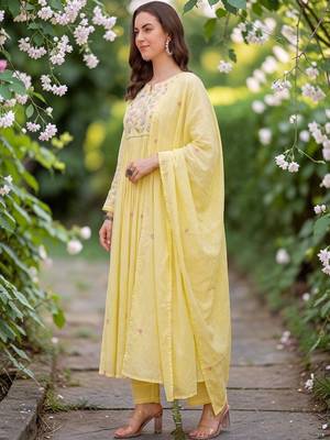 Women Floral Embroidered Empire Chanderi Silk Kurta with Trousers & Dupatta 5