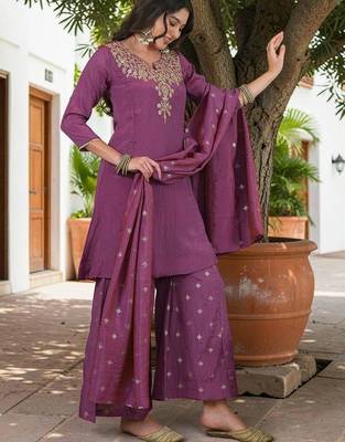 Women Ethnic Motifs Embroidered Regular Thread Work Kurta with Sharara & With Dupatta 7