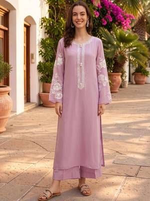 Women Floral Embroidered Regular Thread Work Chanderi Silk Kurta with Trousers 1