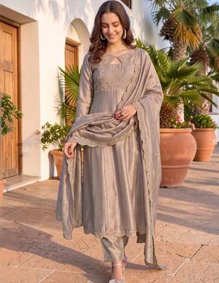 Women Ethnic Motifs Embroidered Empire Thread Work Kurta with Trousers & With Dupatta 1