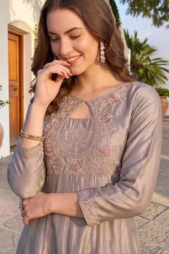 Women Ethnic Motifs Embroidered Empire Thread Work Kurta with Trousers & With Dupatta