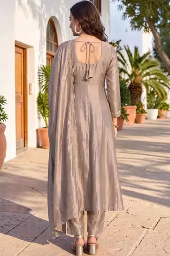Women Ethnic Motifs Embroidered Empire Thread Work Kurta with Trousers & With Dupatta