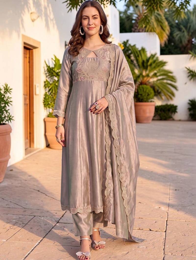 Women Ethnic Motifs Embroidered Empire Thread Work Kurta with Trousers & With Dupatta