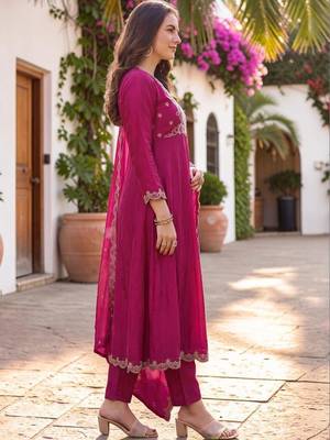 Women Ethnic Motifs Embroidered Empire Thread Work Kurta with Trousers & With Dupatta 7