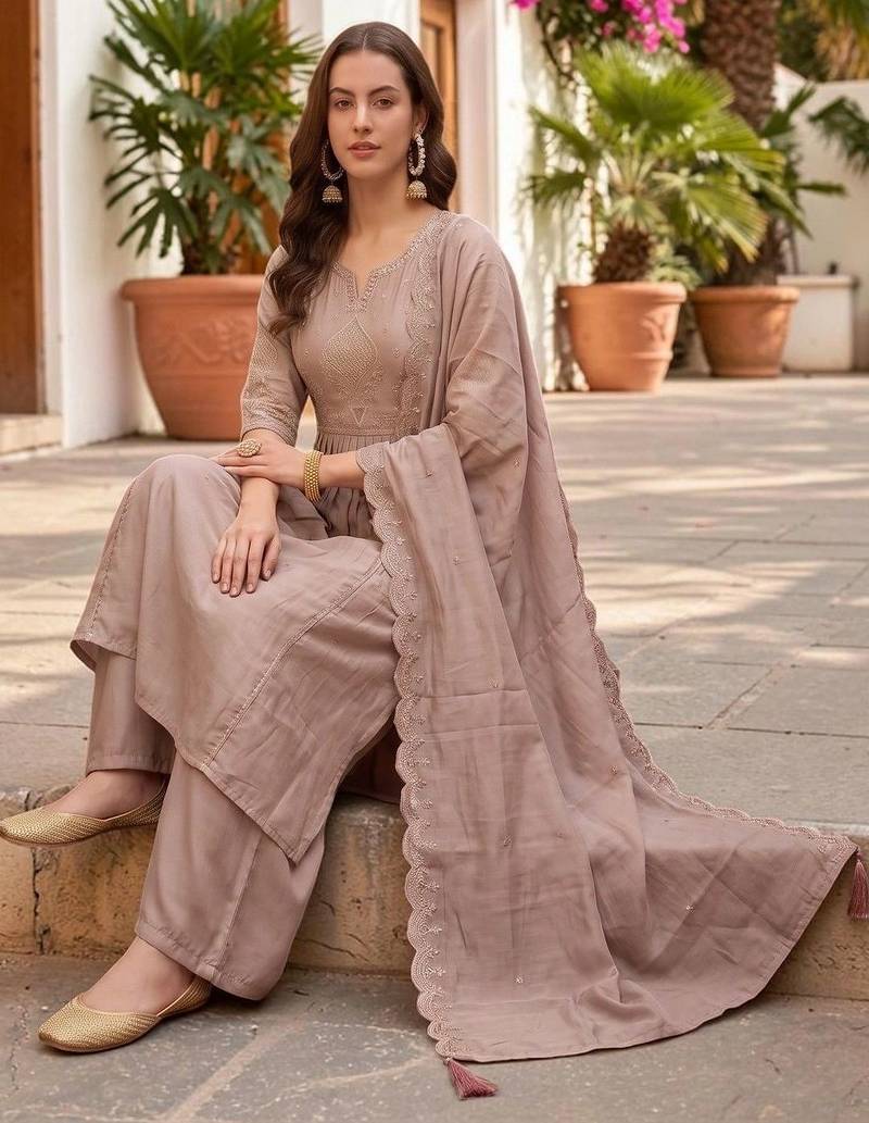 Women Ethnic Motifs Embroidered Empire Thread Work Kurta with Palazzos & With Dupatta