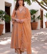 Women Ethnic Motifs Embroidered Regular Thread Work Kurta with Trousers & With Dupatta