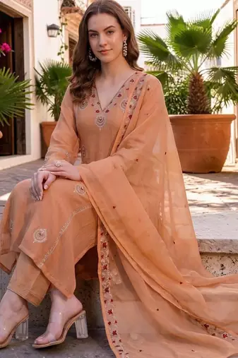 Women Ethnic Motifs Embroidered Regular Thread Work Kurta with Trousers & With Dupatta