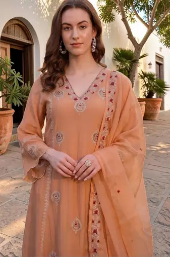 Women Ethnic Motifs Embroidered Regular Thread Work Kurta with Trousers & With Dupatta
